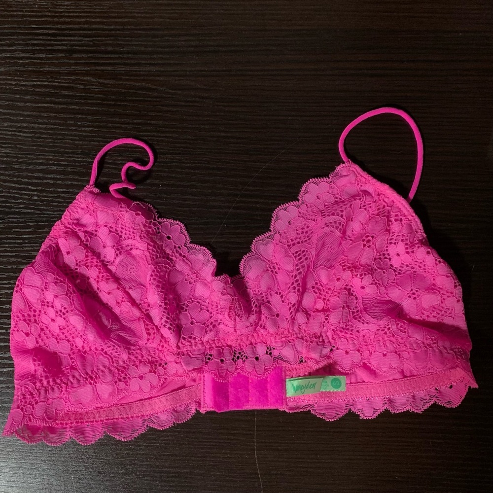 CAMELIA LACE BRALETTE (XS) by HoneyDewIntimates